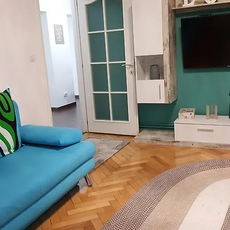 Apartment Sweet *